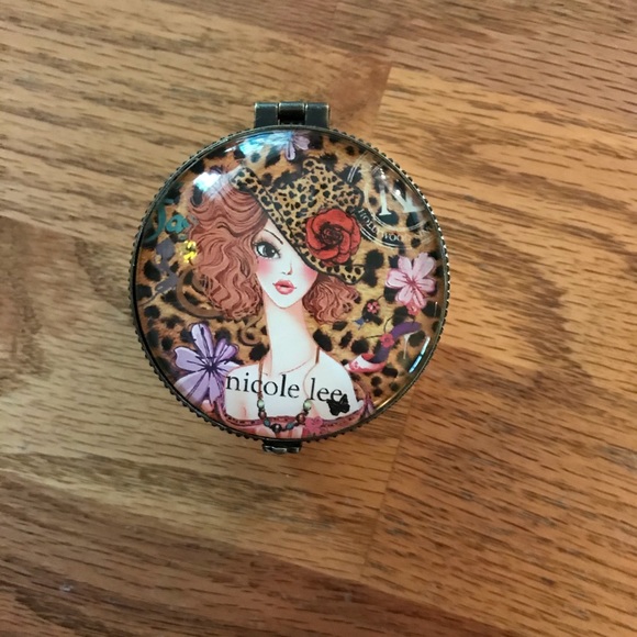 NWT Adorable Nicole Lee Sunny Jewelry/Trinket Box - Picture 4 of 16